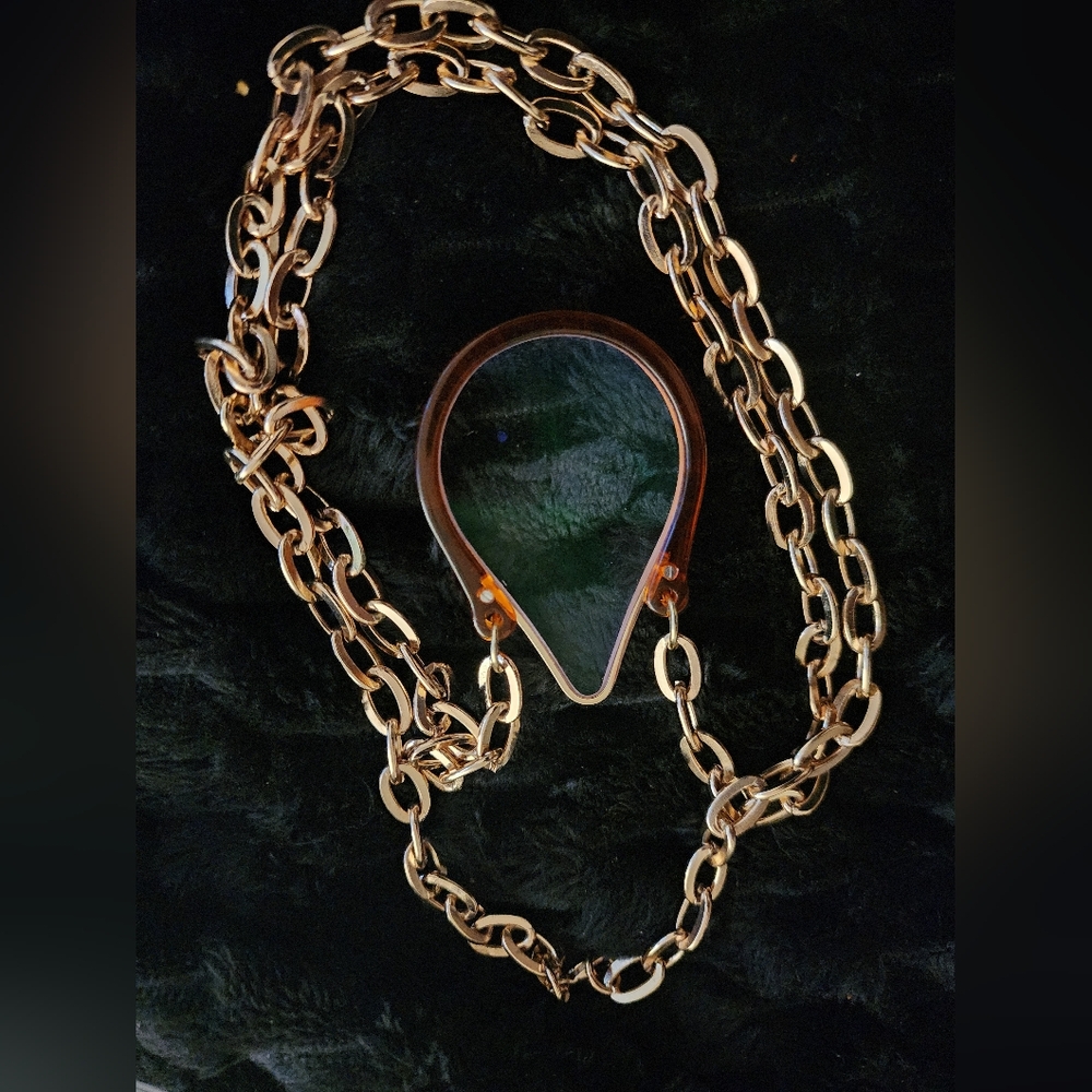 Lock up Luka : Kinley Crash, a tear shaped Luka monocle - Picture 2 of 4